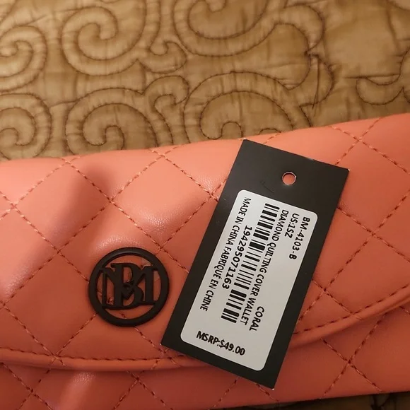 Badgley Mischka NWOT Quilting Diamond Cover Wallet- Coral - Picture 3 of 3